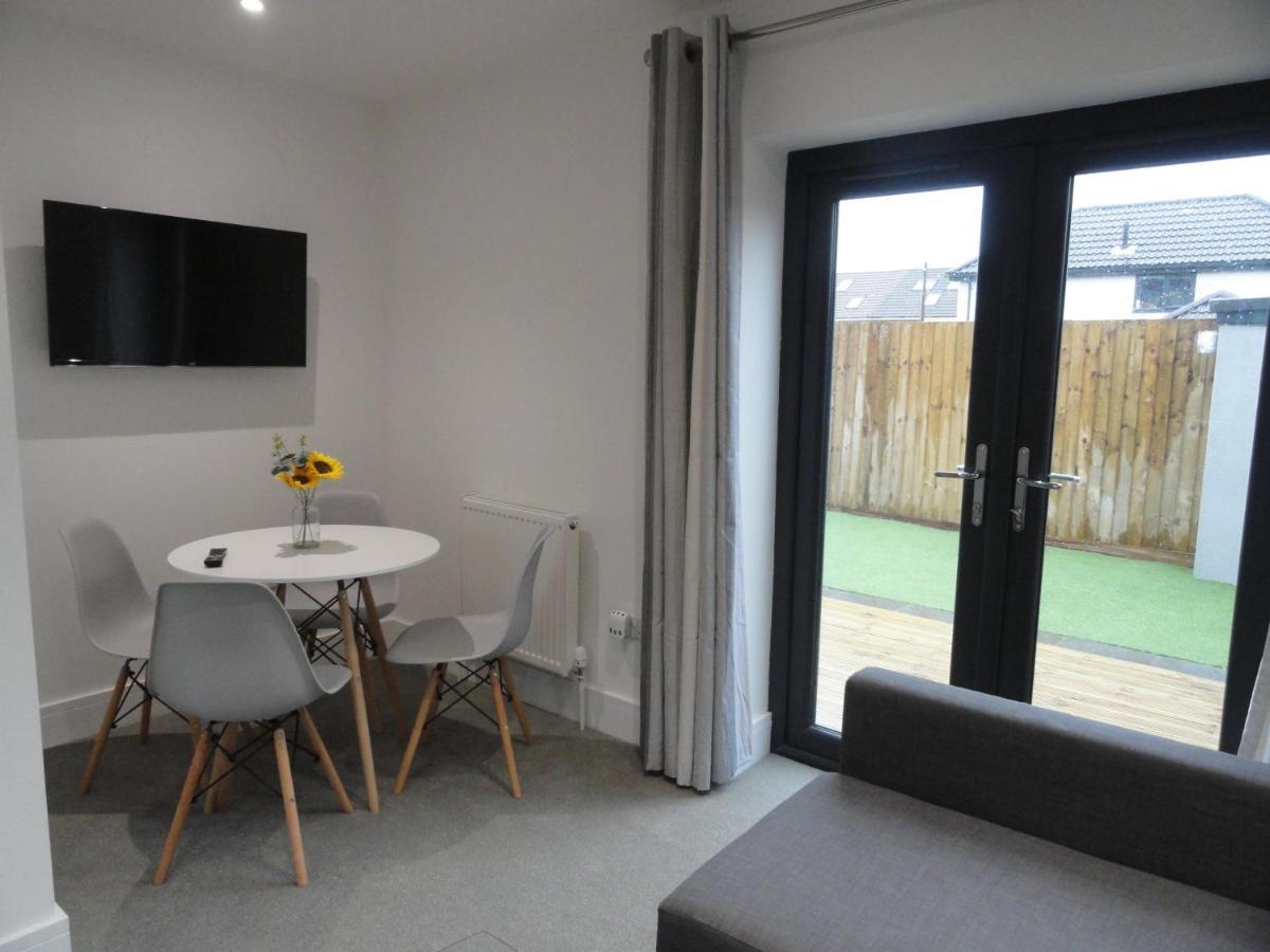 2 Bedroom Apartments In Filton By Cliftonvalley Apartments Bristol Exterior photo