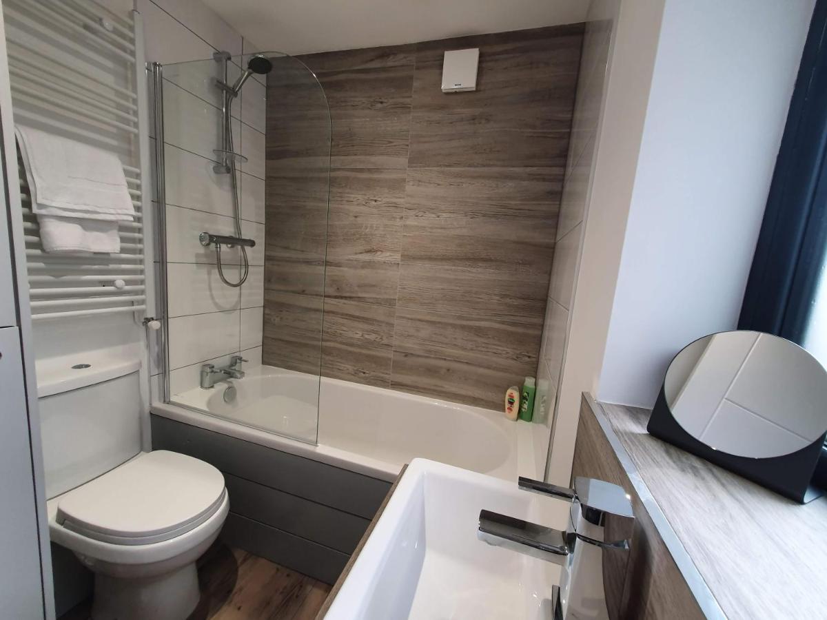 2 Bedroom Apartments In Filton By Cliftonvalley Apartments Bristol Exterior photo