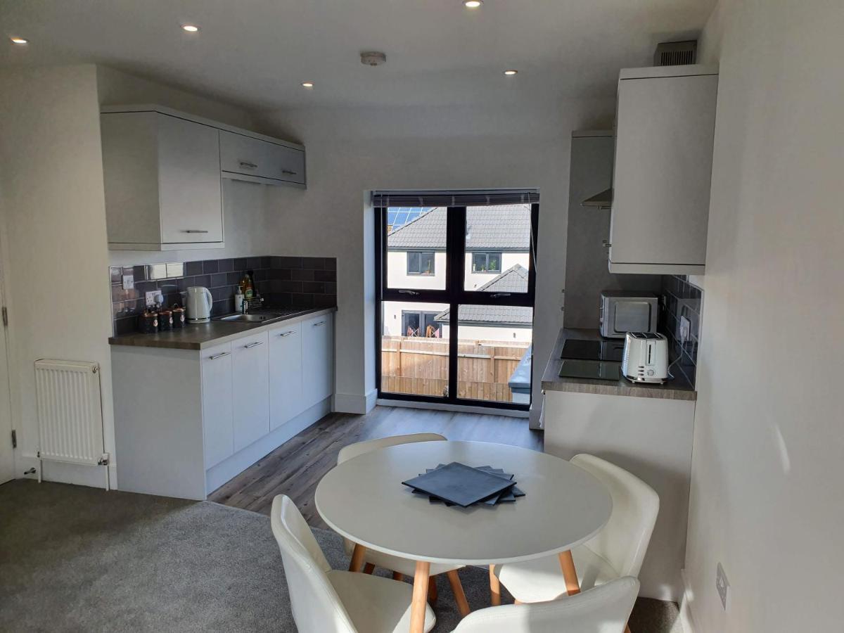 2 Bedroom Apartments In Filton By Cliftonvalley Apartments Bristol Exterior photo